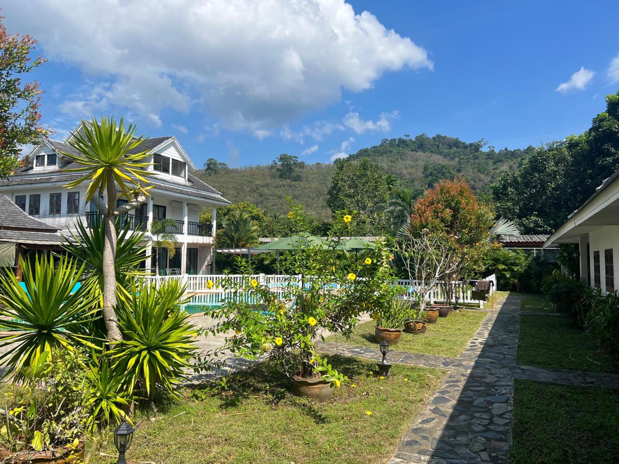 Villa Colina Khao Lak Rooms And Bungalows - Adults Only Екстер'єр фото