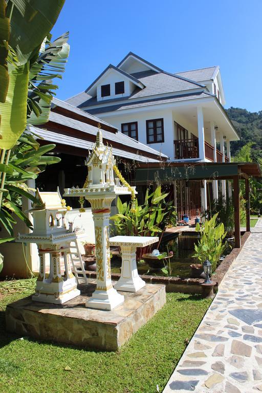 Villa Colina Khao Lak Rooms And Bungalows - Adults Only Екстер'єр фото